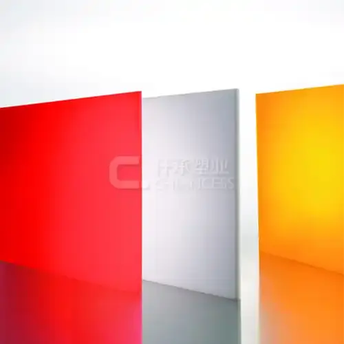 Colored polycarbonate solid sheet